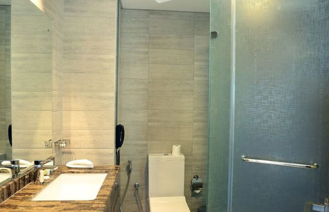 Marbella Executive 2 Bedrooms Balcony - Photo 26