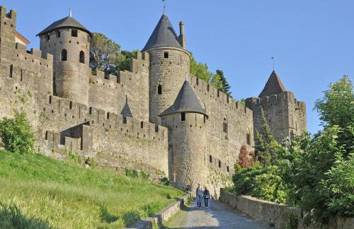 Peaceful Poolside Escape - Foto 28