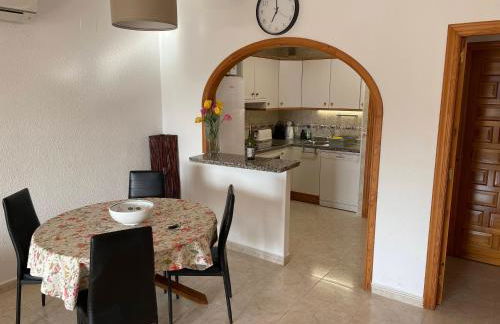 Tranquility, sun, breathtaking views & 7 minutes drive to sea - Foto 14