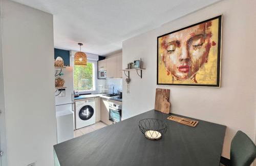 Le Ernest - Piscine, Parking & Jardin privé et Climatisation - Foto 10