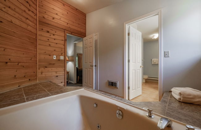 Telemark Northwoods Lodging - Photo 80