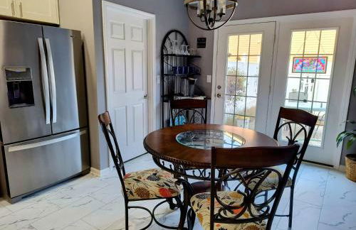 Hot Tub Hideaway 3 BR - Foto 23