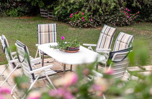 Aroma Accommodations - Photo 25