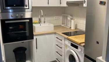 Apartamento céntrico junto a la estación A - Photo 3