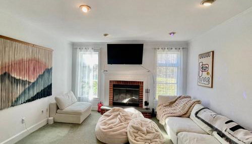 Charming Country Home with Hot Tub, Pond & Creek - Foto 3