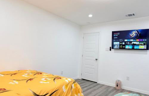 Cozy Lakeview Retreat Home - Photo 45