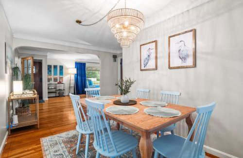 4 Bedroom Pool and Hot Tub Home Near Cleveland - Photo 24