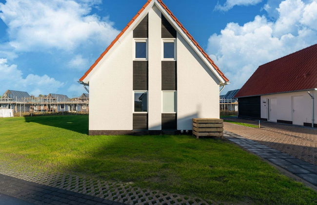 Nice Holiday Home Close to Nature Reserve - Photo 29