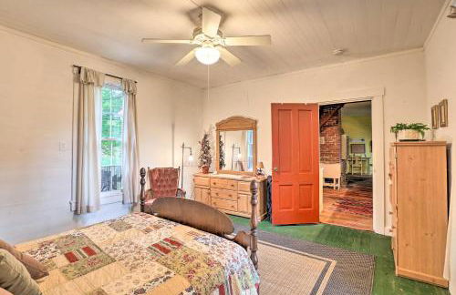 Rustic Cabin in the Woods: 2-acre Fishing Pond - Foto 24