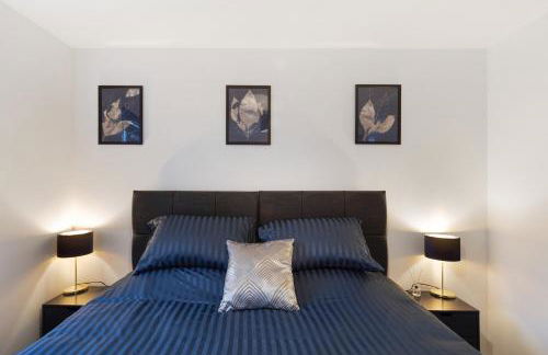 Deluxe 2-Bedroom Serviced Apartment with Free Parking - Foto 5