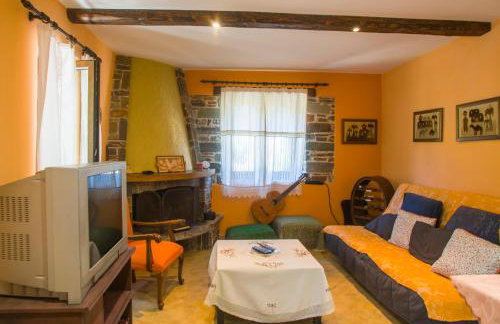 Iris' Traditional Stone House - Foto 12