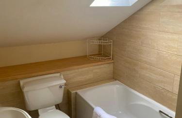 Apartment 14 - Photo 8