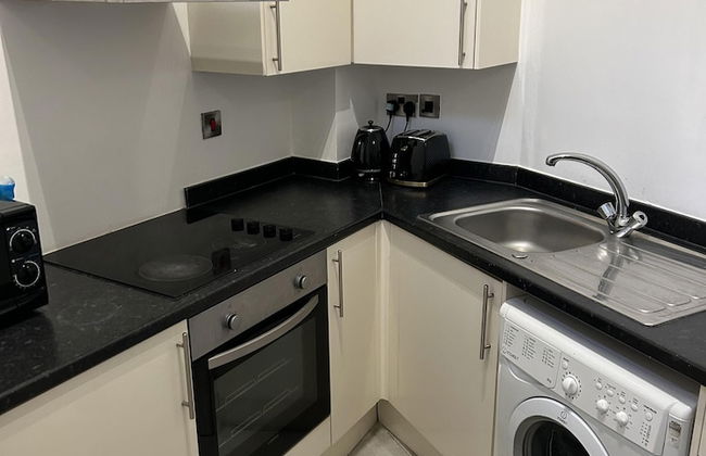 Lovely 1-bed Apartment in Salford - Foto 4