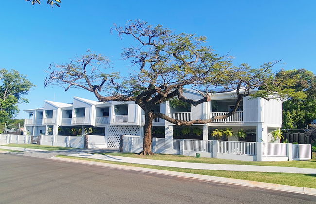 One on Harris Apartments - Photo 1