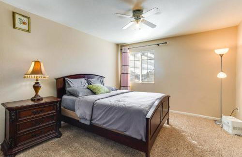 6 Mi to DIA Spacious Home with Backyard in Denver! - Foto 16