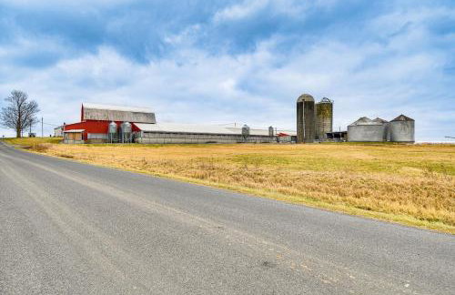 Auburn Finger Lakes Farmhouse with Open Views! - Foto 32