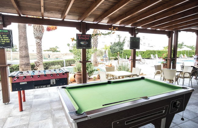 DebbieXenia Hotel Apartments - Foto 10