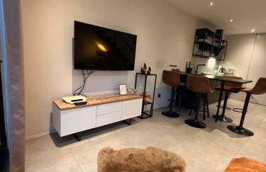 Schönes City Design Apartment I Boxspring I P I Smart I Wasch I 200m Bahnhof - Foto 9