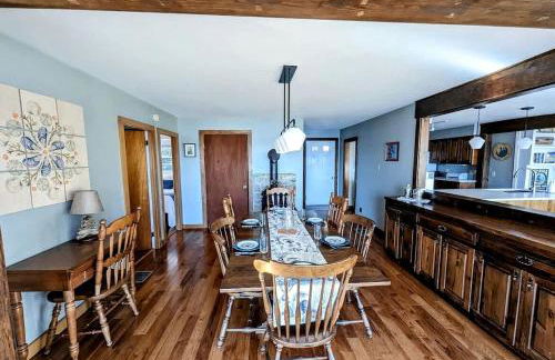 Stunning Oceanfront Ranch Cottage with Private Beach & Fire Pit Near Acadia National Park, Gouldsboro Maine - Foto 25