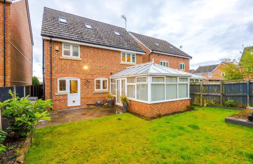 Kinship House by YourStays - Stunning Holiday Home in the Suburbs - Foto 49