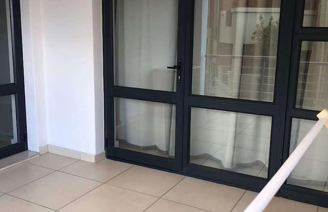 Stunning Apartment in Sandton - Photo 51