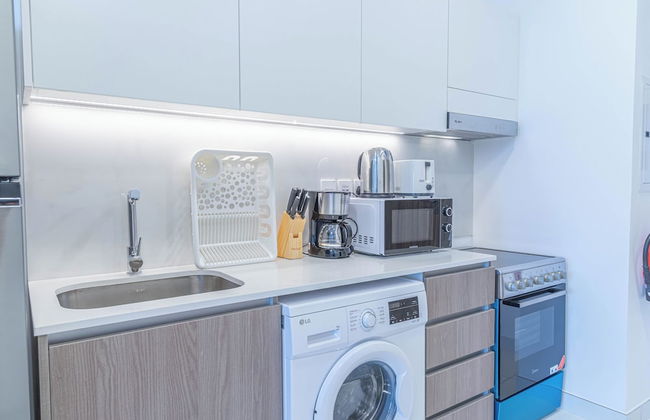 Bloomfields Stylish STU in Thalassa - Photo 5