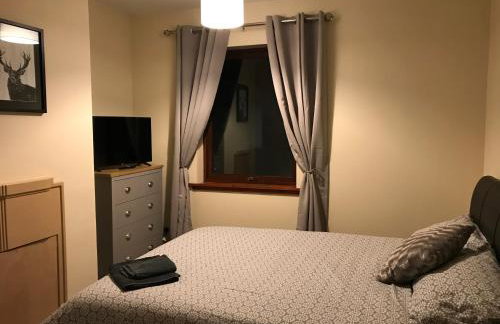 No 5 Newly refurbished 4 bedroom house - Foto 4