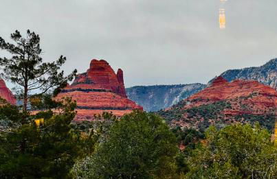 Sedona Uptown Gem!Large yard w grass and shade trees! Views!! NEW! BARREL SAUNA!!! Close to trails, walk to Uptown Sedona, restaurants and shopping - Foto 36