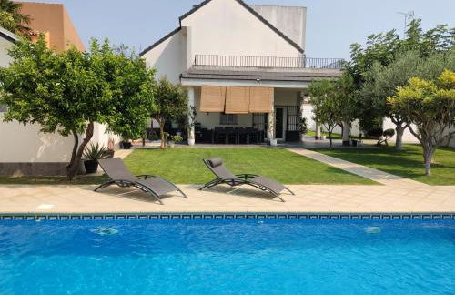 Chalet con piscina - Foto 1