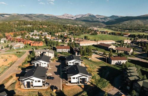 New Luxe Condo - Hot Tub - Minutes to WP! - Fraser - Foto 41