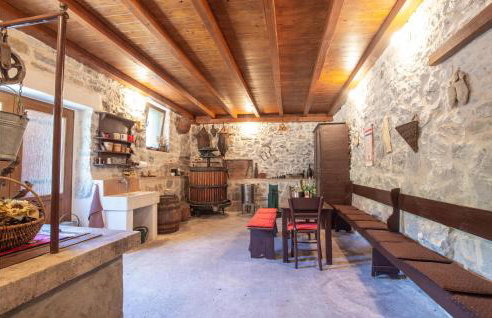 Beautiful Home In Kucice With Wifi - Photo 6