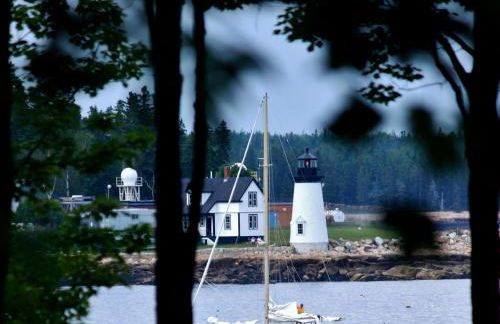 Dragonwood Castle on Waterfront with Stunning View - Foto 27