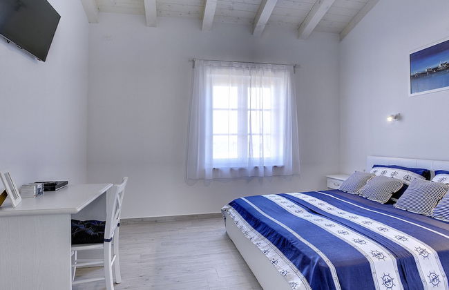 Modern Villa Histria With Pool and View - Photo 6