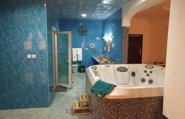 Emirates Hills Lake View Villa - Foto 39