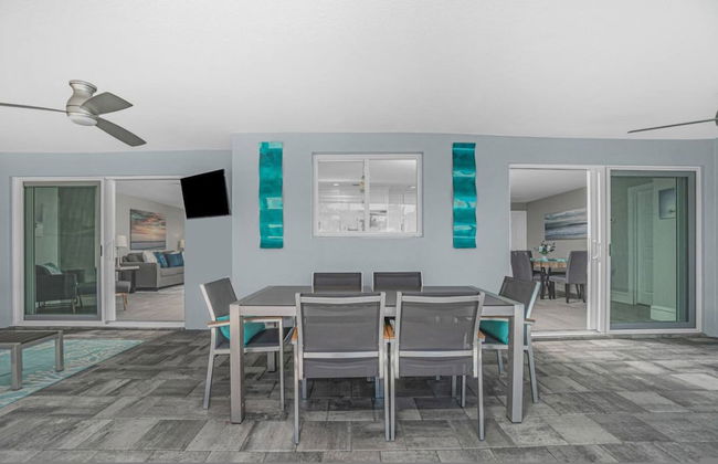 Tranquility - Waterfront Villa With Pool Dock - Photo 9