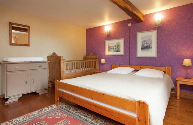 Cozy Family Home in Humain - Photo 13