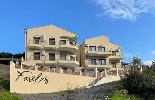 Favelas Luxury Apartments - Photo 2