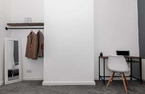 Park House - Large 3 Bedroom Victorian House, 10 Mins from Manchester - Foto 15