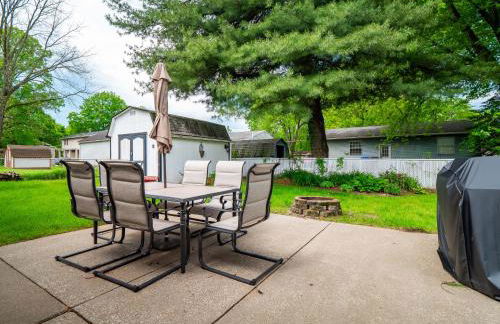 Beautiful Ranch with Outdoor Patio and Room for 6 - Photo 30