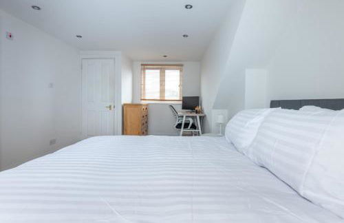 Stylish 3-Bed House in Brentford near Richmond - Foto 14