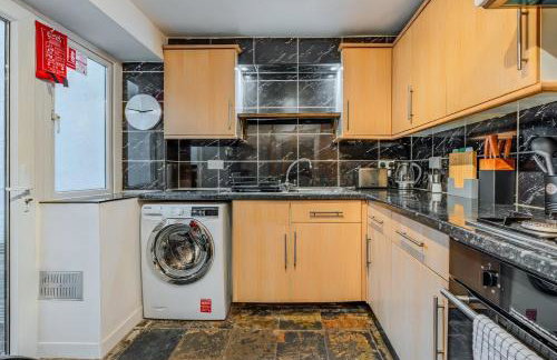 Pet-friendly flat w/ garden patio & smart tv - Foto 8