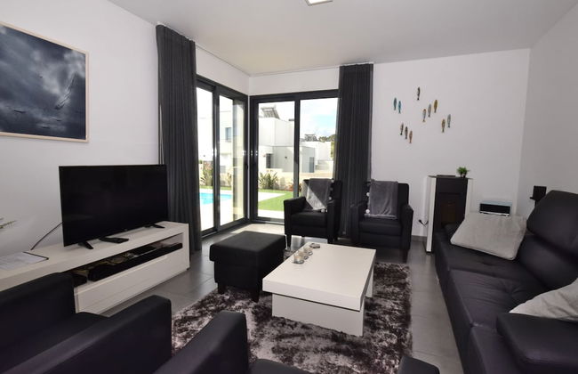 Family Villa With Terrace and Pool - Foto 12