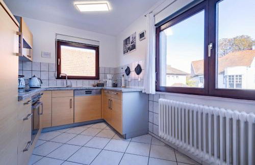 Charmante Wohnung -Altes Kino- 2SZ-2Bad-Terrasse-Netflix - Foto 19