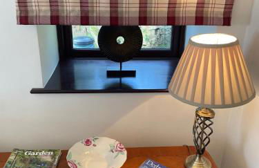 The Cruck Barn, cosy rural escape near The Peak District - Foto 16