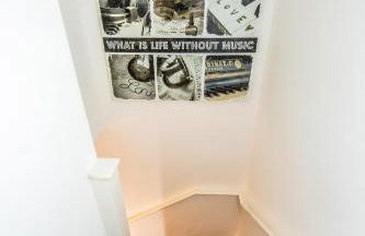 NEW Spacious Modern Townhouse Sleeps 12 Free Parking - Foto 38