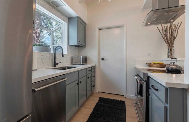 Tahoe Dreamin by Avantstay Central Location - Photo 16