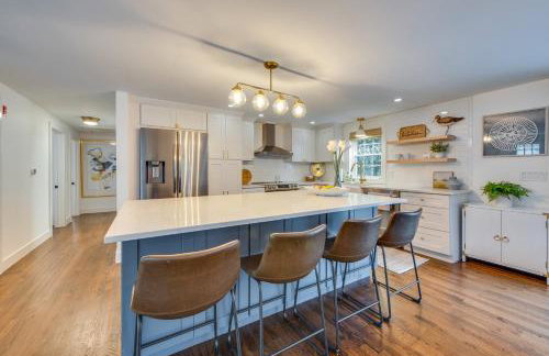 Rye Coastal Retreat with Deck and Outdoor Dining - Foto 3