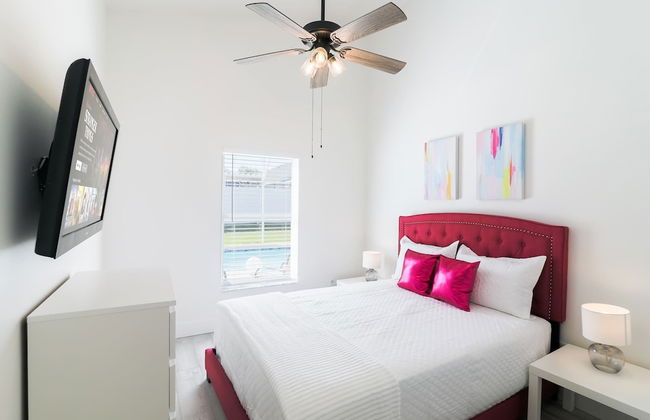 Modern Dream Disney Vacation Getaway Pool - Foto 9