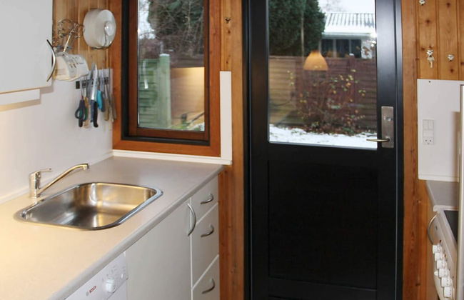 6 Person Holiday Home in Stroby - Foto 3