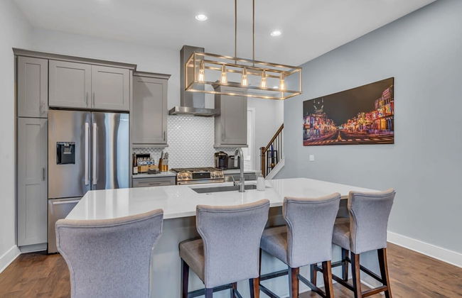 Luxury Townhome With Rooftop Deck Skyline Views - Foto 28